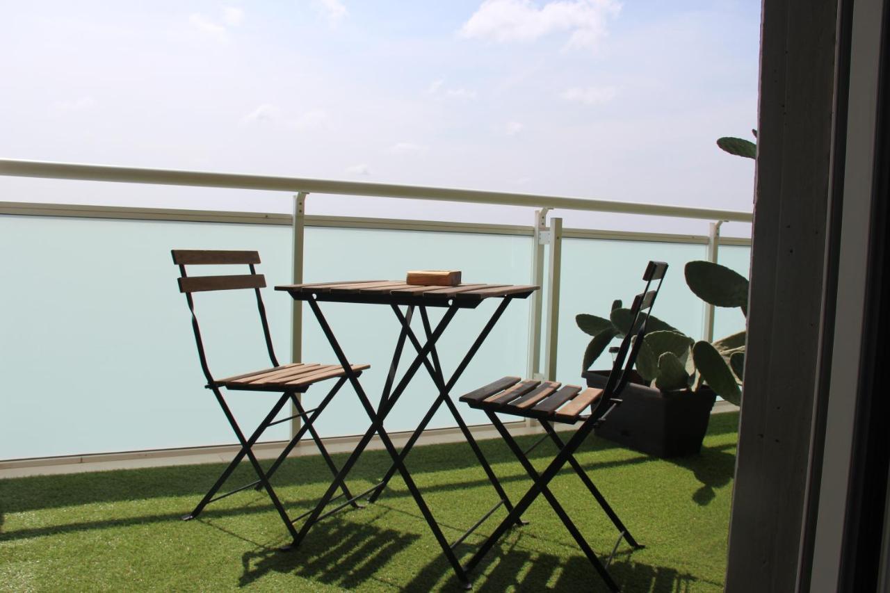 Bariairport Bed and Breakfast Buitenkant foto